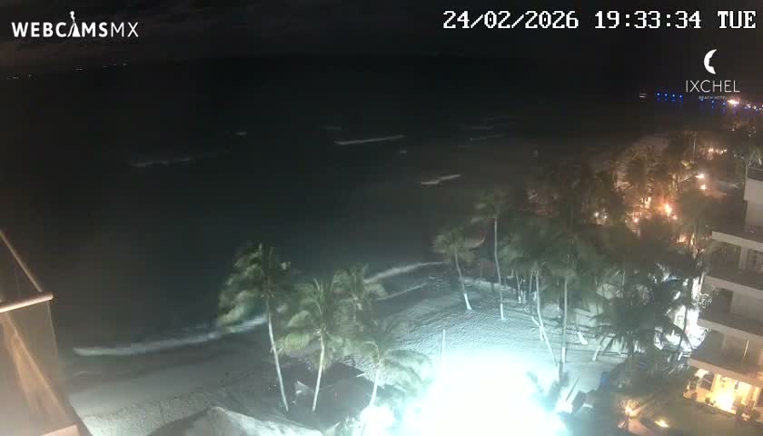 Isla Mujeres, Playa Cocal Beach Live Cam - Centro, Isla Mujeres, Quintana Roo, Mexico