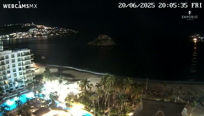 Acapulco, Playa El Morro Beach & Bay Live Cam - Acapulco de Juarez, Guerrero, Mexico
