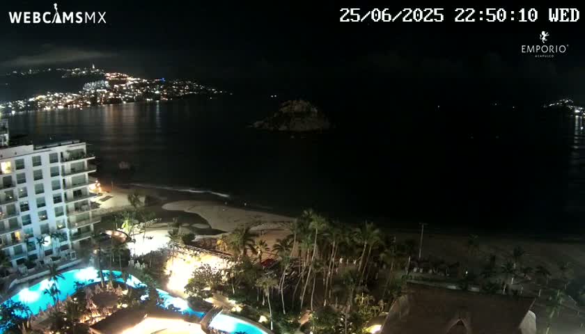 Acapulco, Playa El Morro Beach & Bay Live Cam - Acapulco de Juarez, Guerrero, Mexico