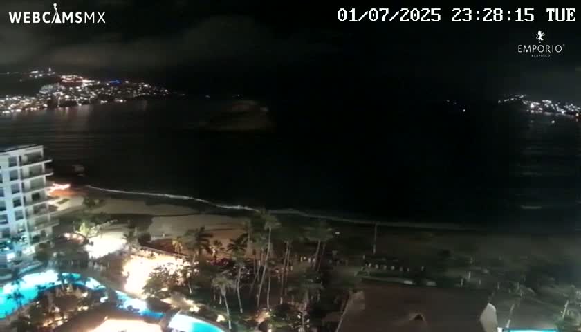 Acapulco, Playa El Morro Beach & Bay Live Cam - Acapulco de Juarez, Guerrero, Mexico