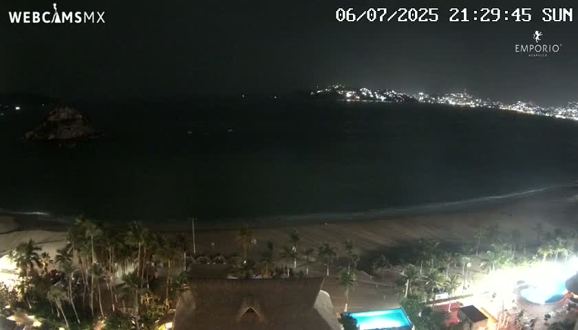 Acapulco, Playa El Morro Beach & Bay Live Cam - Acapulco de Juarez, Guerrero, Mexico