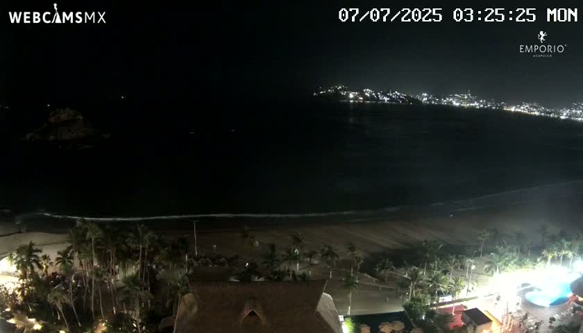 Acapulco, Playa El Morro Beach & Bay Live Cam - Acapulco de Juarez, Guerrero, Mexico