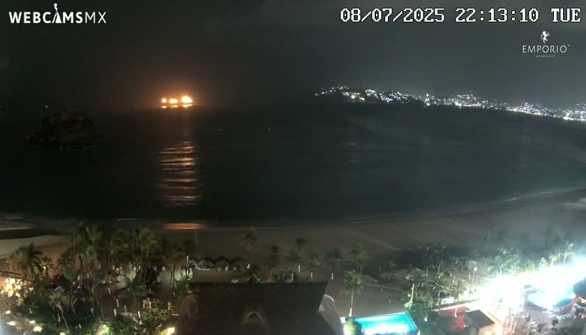 Acapulco, Playa El Morro Beach & Bay Live Cam - Acapulco de Juarez, Guerrero, Mexico