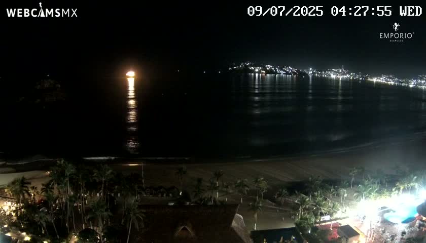 Acapulco, Playa El Morro Beach & Bay Live Cam - Acapulco de Juarez, Guerrero, Mexico