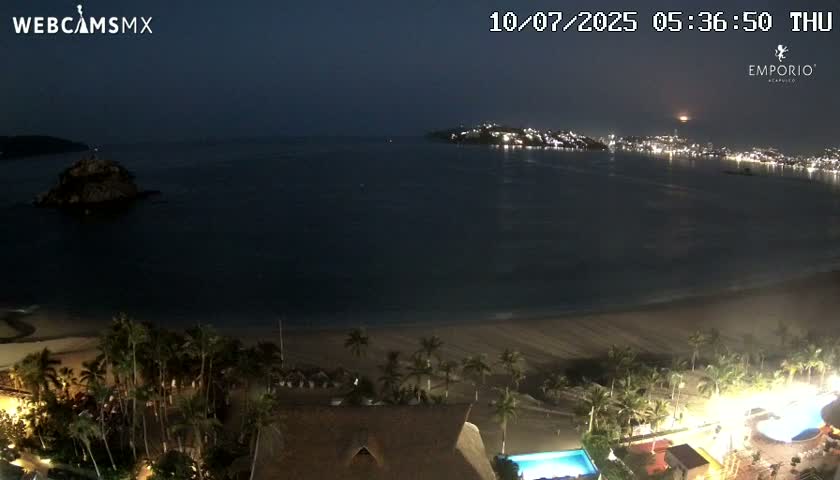 Acapulco, Playa El Morro Beach & Bay Live Cam - Acapulco de Juarez, Guerrero, Mexico