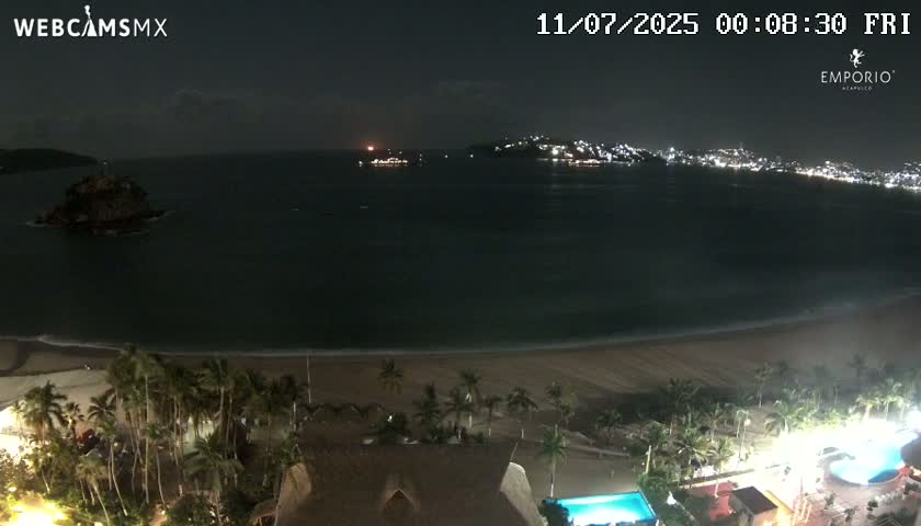 Acapulco, Playa El Morro Beach & Bay Live Cam - Acapulco de Juarez, Guerrero, Mexico