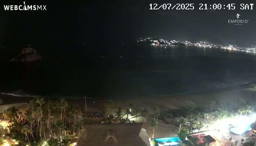 Acapulco, Playa El Morro Beach & Bay Live Cam - Acapulco de Juarez, Guerrero, Mexico