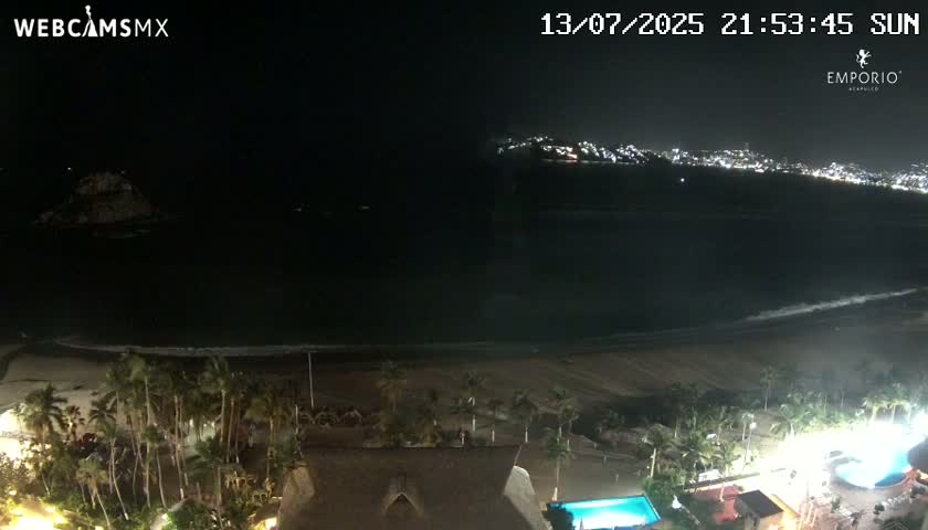 Acapulco, Playa El Morro Beach & Bay Live Cam - Acapulco de Juarez, Guerrero, Mexico