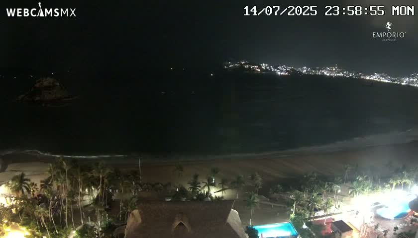 Acapulco, Playa El Morro Beach & Bay Live Cam - Acapulco de Juarez, Guerrero, Mexico
