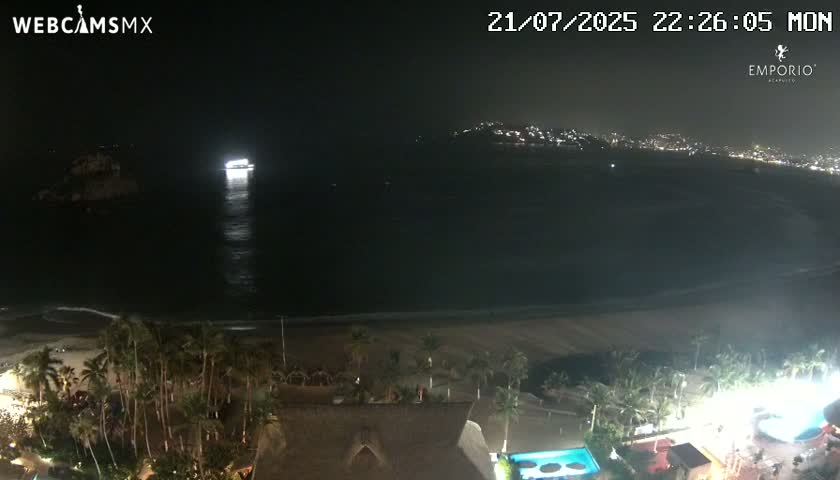 Acapulco, Playa El Morro Beach & Bay Live Cam - Acapulco de Juarez, Guerrero, Mexico