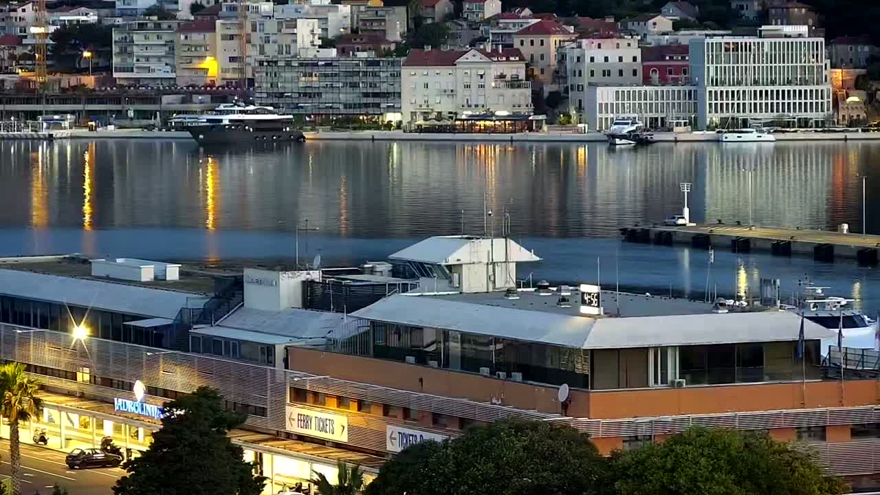 Split, Ferry Port & City Live Cam  - Bacvice, Split, Grad Split, Split-Dalmatia, Croatia