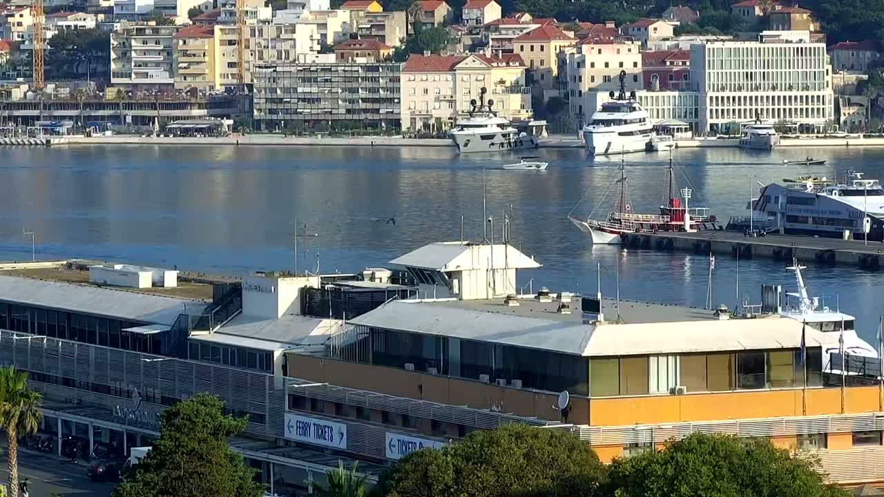Split, Ferry Port & City Live Cam  - Bacvice, Split, Grad Split, Split-Dalmatia, Croatia