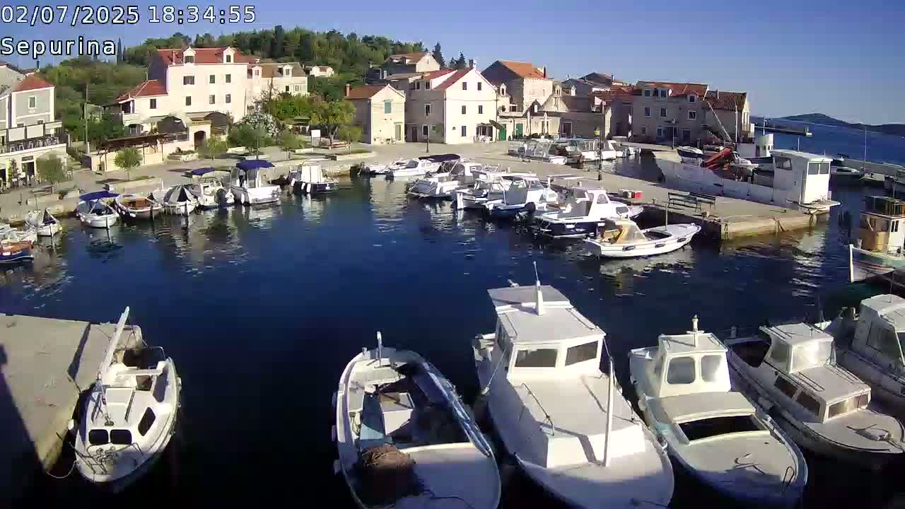 Otok Prvić Island, Prvić Šepurine Marine Live Cam - Prvić Šepurine, Otok Prvić, Vodice, Šibenik-Knin, Croatia