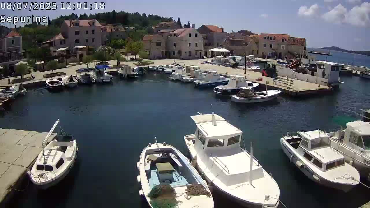Otok Prvić Island, Prvić Šepurine Marine Live Cam - Prvić Šepurine, Otok Prvić, Vodice, Šibenik-Knin, Croatia