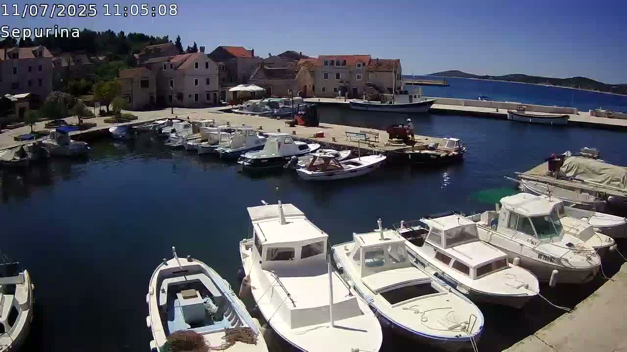 Otok Prvić Island, Prvić Šepurine Marine Live Cam - Prvić Šepurine, Otok Prvić, Vodice, Šibenik-Knin, Croatia
