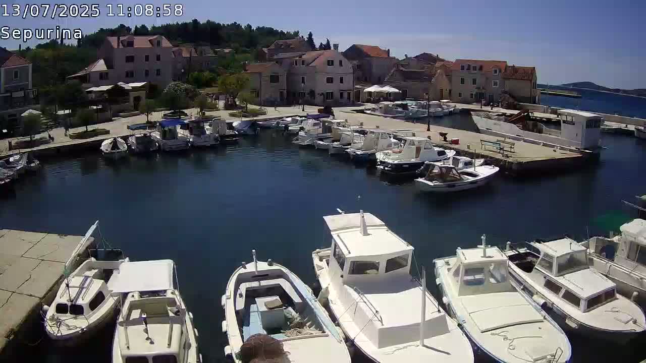 Otok Prvić Island, Prvić Šepurine Marine Live Cam - Prvić Šepurine, Otok Prvić, Vodice, Šibenik-Knin, Croatia