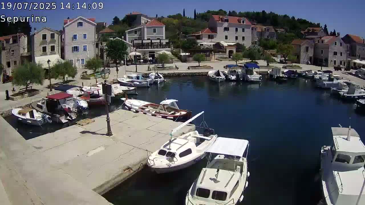 Otok Prvić Island, Prvić Šepurine Marine Live Cam - Prvić Šepurine, Otok Prvić, Vodice, Šibenik-Knin, Croatia