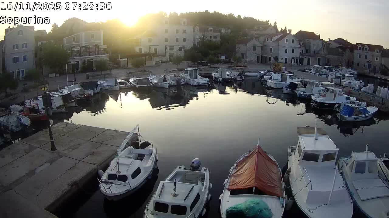 Otok Prvić Island, Prvić Šepurine Marine Live Cam - Prvić Šepurine, Otok Prvić, Vodice, Šibenik-Knin, Croatia