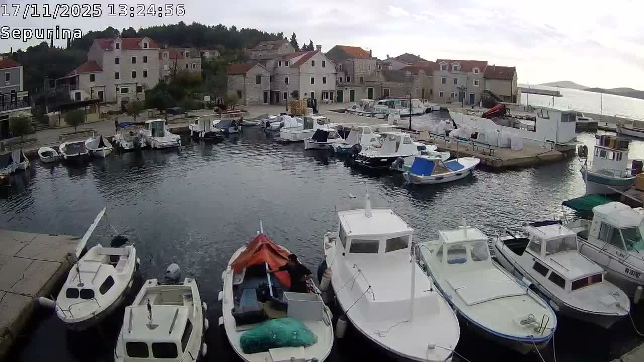 Otok Prvić Island, Prvić Šepurine Marine Live Cam - Prvić Šepurine, Otok Prvić, Vodice, Šibenik-Knin, Croatia