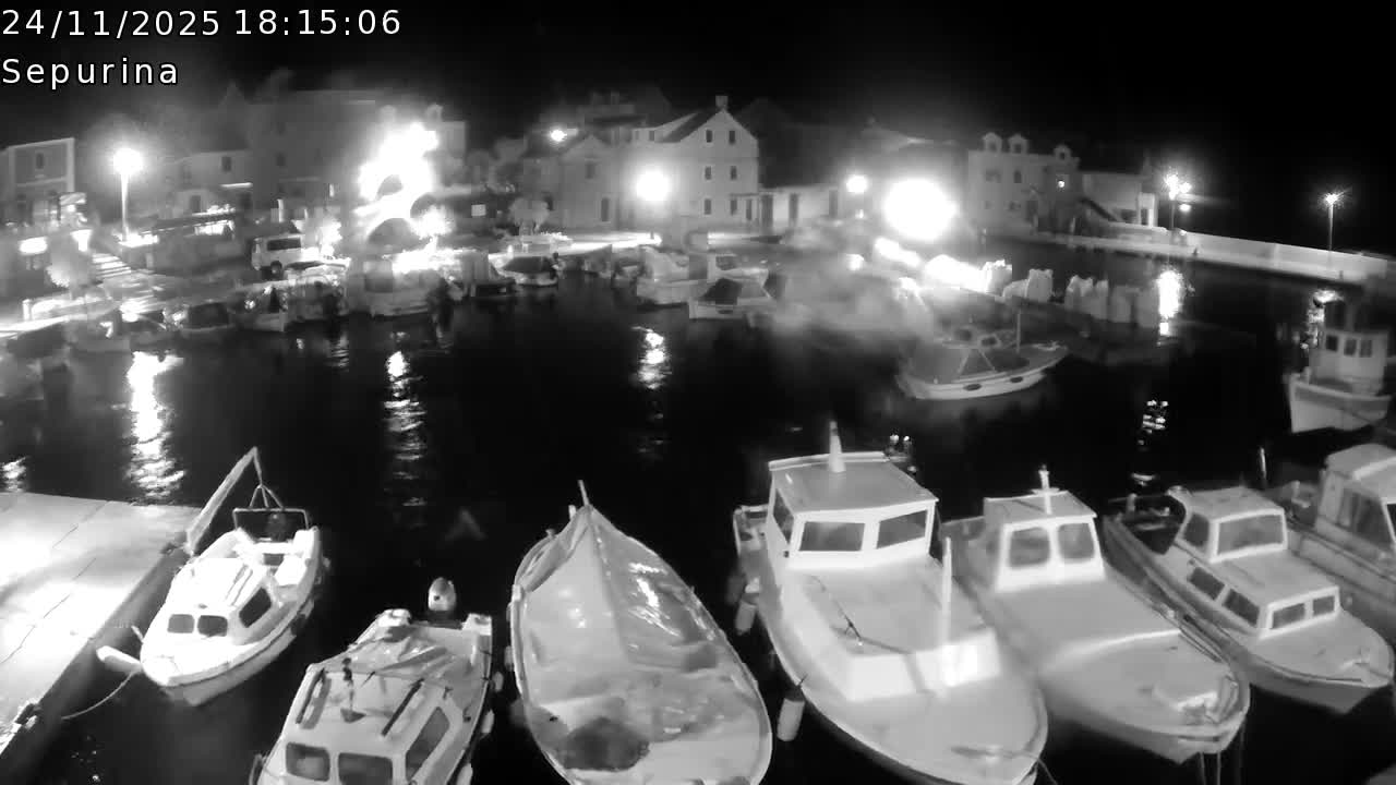 Otok Prvić Island, Prvić Šepurine Marine Live Cam - Prvić Šepurine, Otok Prvić, Vodice, Šibenik-Knin, Croatia
