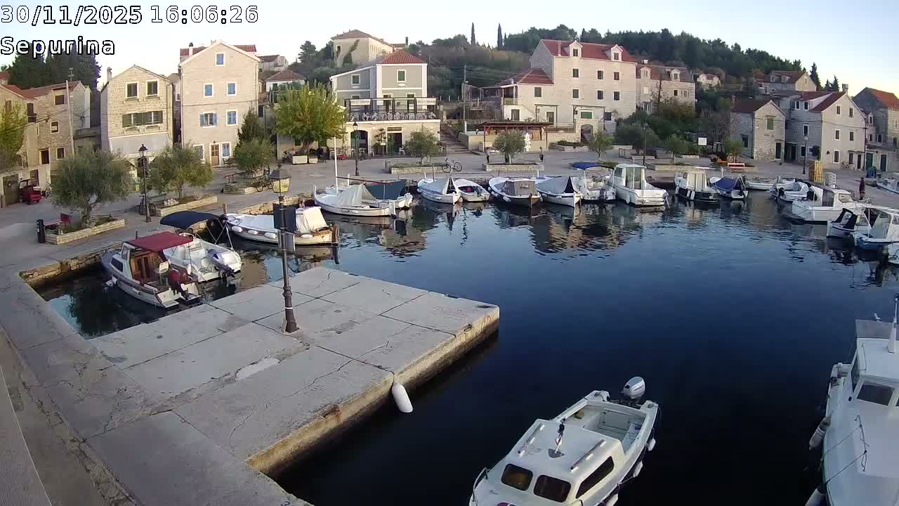 Otok Prvić Island, Prvić Šepurine Marine Live Cam - Prvić Šepurine, Otok Prvić, Vodice, Šibenik-Knin, Croatia