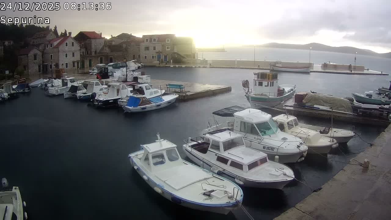 Otok Prvić Island, Prvić Šepurine Marine Live Cam - Prvić Šepurine, Otok Prvić, Vodice, Šibenik-Knin, Croatia