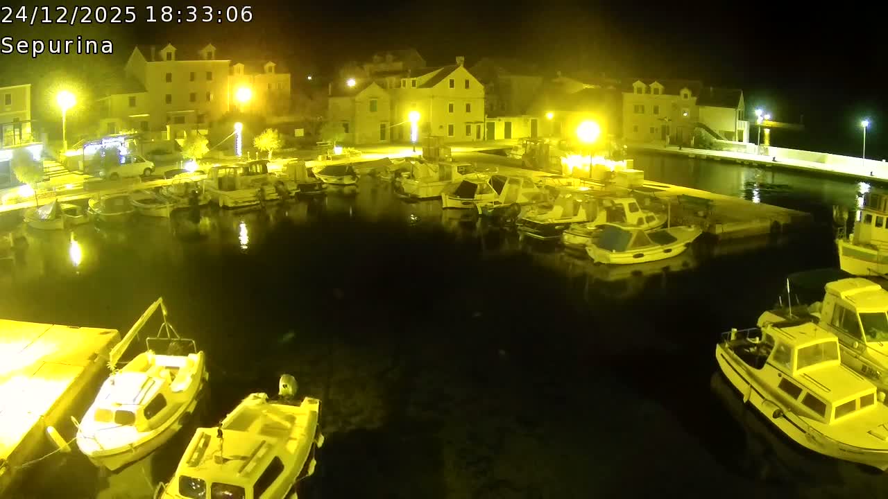 Otok Prvić Island, Prvić Šepurine Marine Live Cam - Prvić Šepurine, Otok Prvić, Vodice, Šibenik-Knin, Croatia
