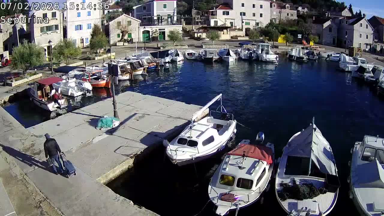 Otok Prvić Island, Prvić Šepurine Marine Live Cam - Prvić Šepurine, Otok Prvić, Vodice, Šibenik-Knin, Croatia