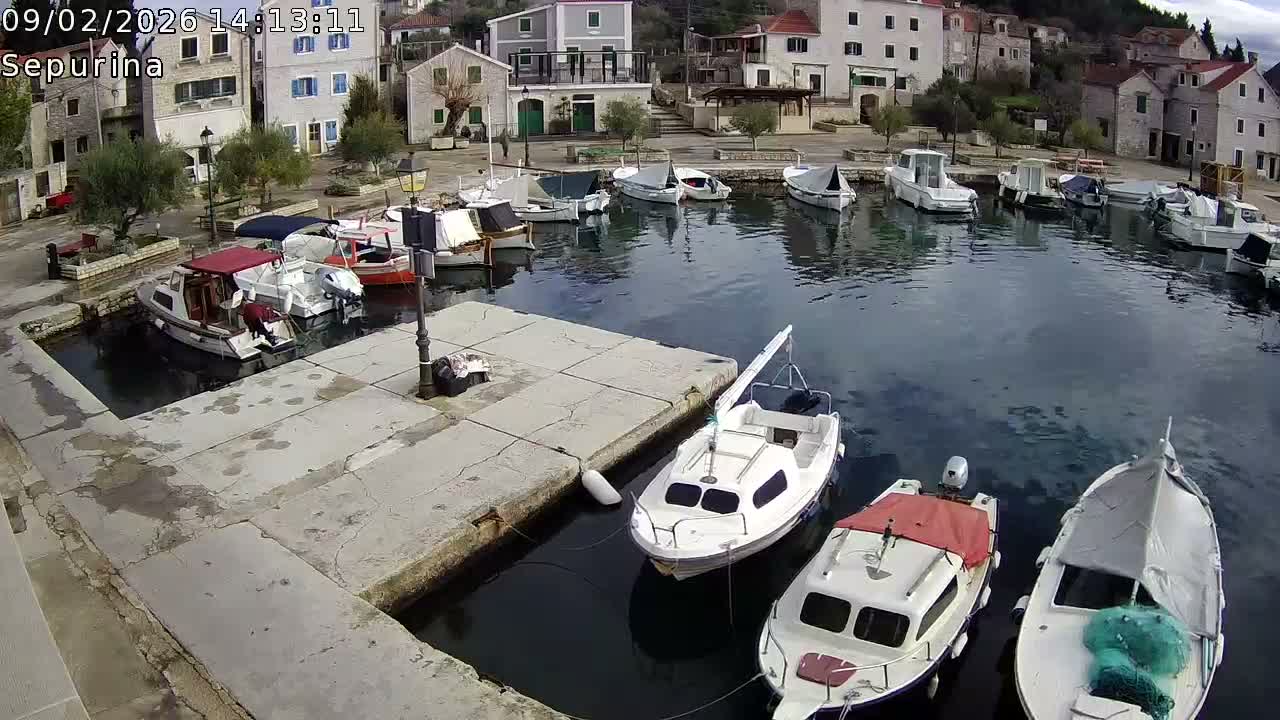 Otok Prvić Island, Prvić Šepurine Marine Live Cam - Prvić Šepurine, Otok Prvić, Vodice, Šibenik-Knin, Croatia