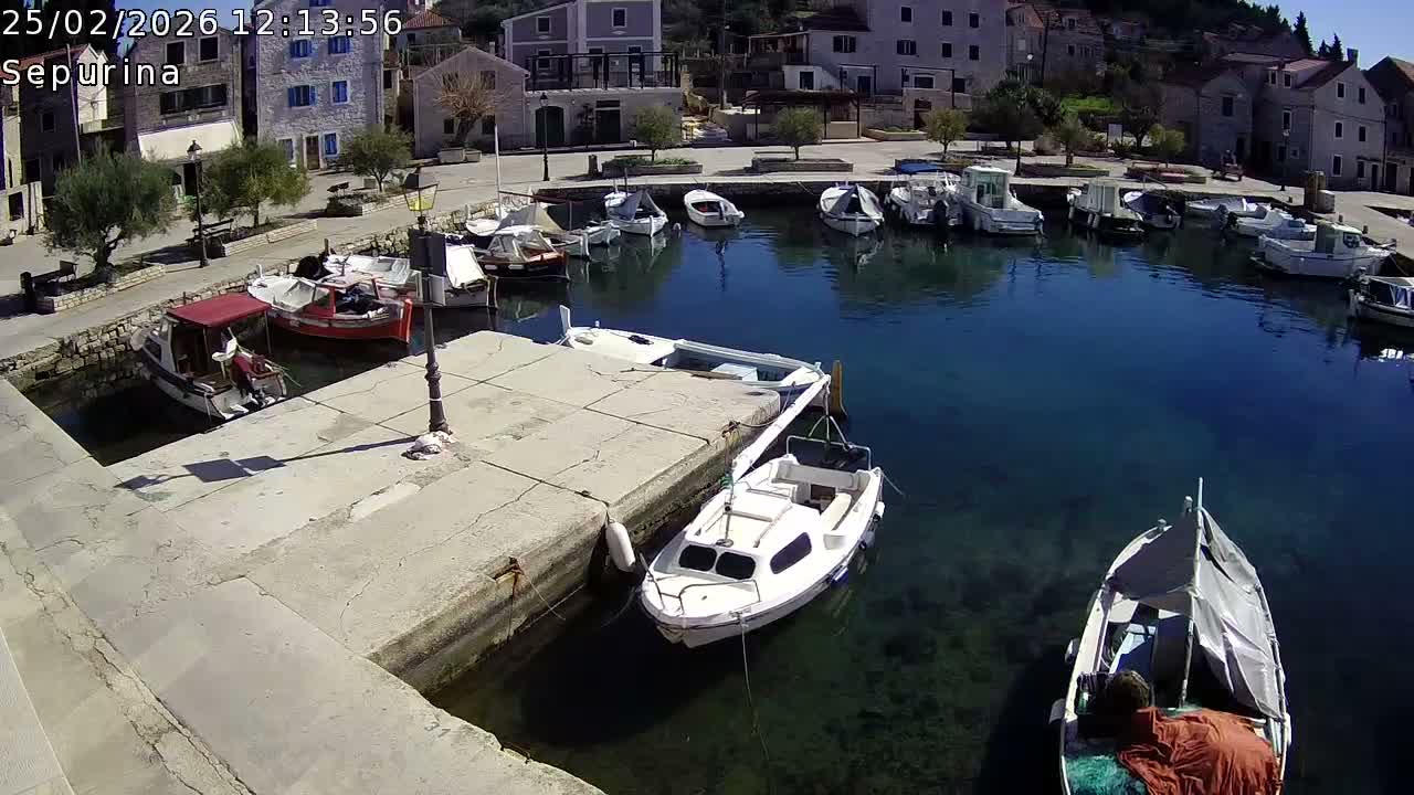 Otok Prvić Island, Prvić Šepurine Marine Live Cam - Prvić Šepurine, Otok Prvić, Vodice, Šibenik-Knin, Croatia