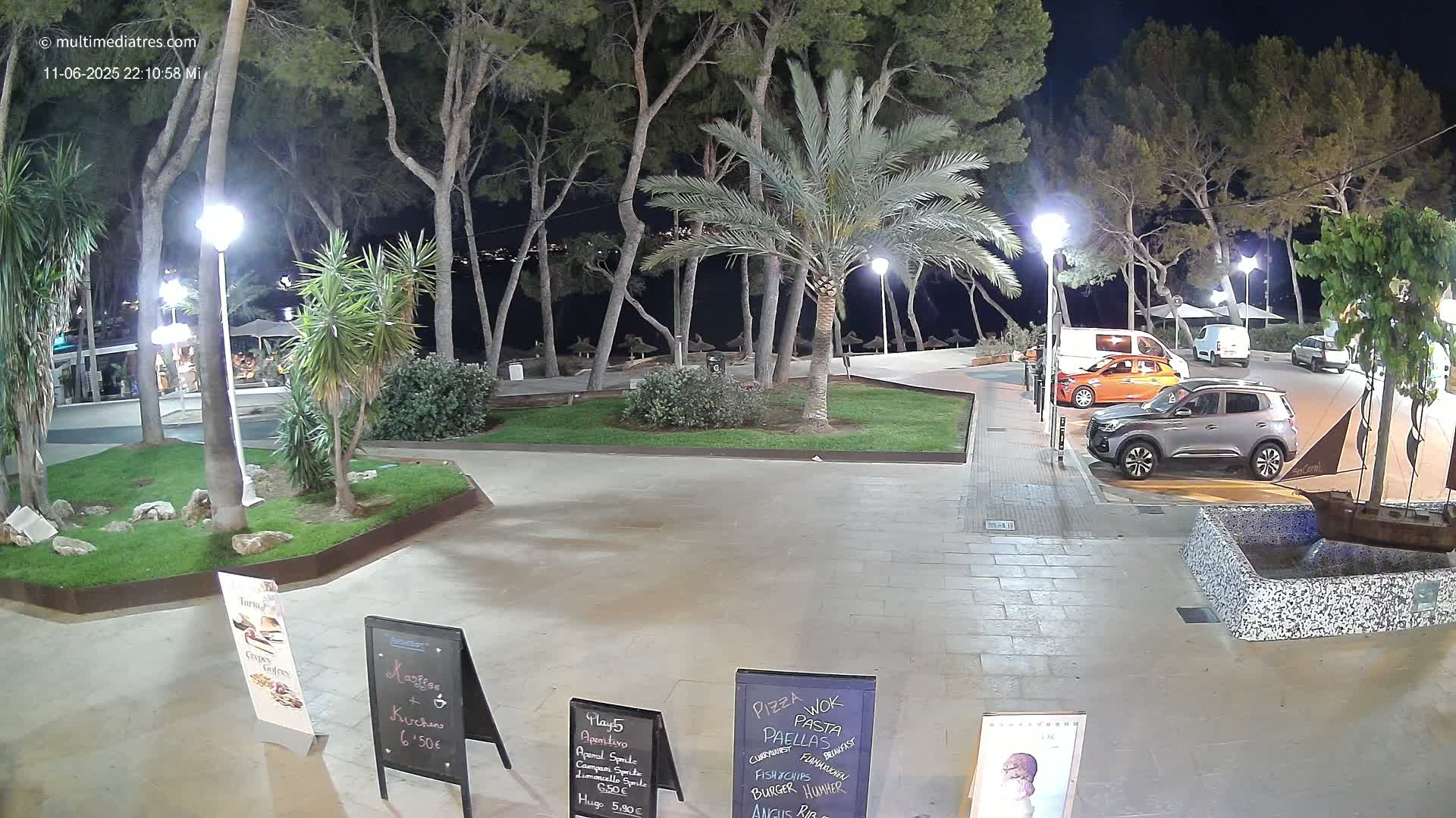 Peguera, Platja Gran de Tora Beach  Playa 5 Live Cam - Sierra de Tramontana, Mallorca, Islas Baleares (Balearic Islands), Spain