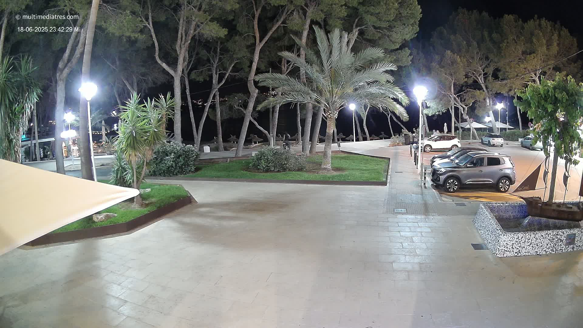 Peguera, Platja Gran de Tora Beach  Playa 5 Live Cam - Sierra de Tramontana, Mallorca, Islas Baleares (Balearic Islands), Spain