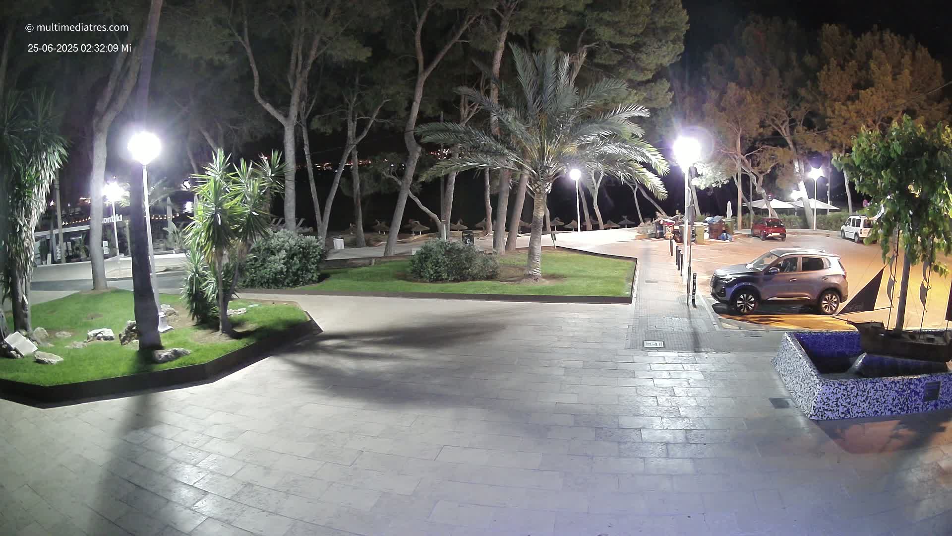Peguera, Platja Gran de Tora Beach  Playa 5 Live Cam - Sierra de Tramontana, Mallorca, Islas Baleares (Balearic Islands), Spain