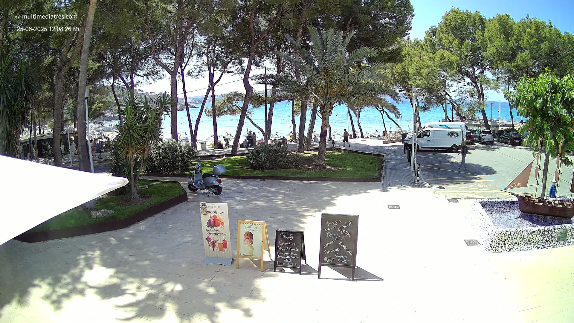 Peguera, Platja Gran de Tora Beach  Playa 5 Live Cam - Sierra de Tramontana, Mallorca, Islas Baleares (Balearic Islands), Spain