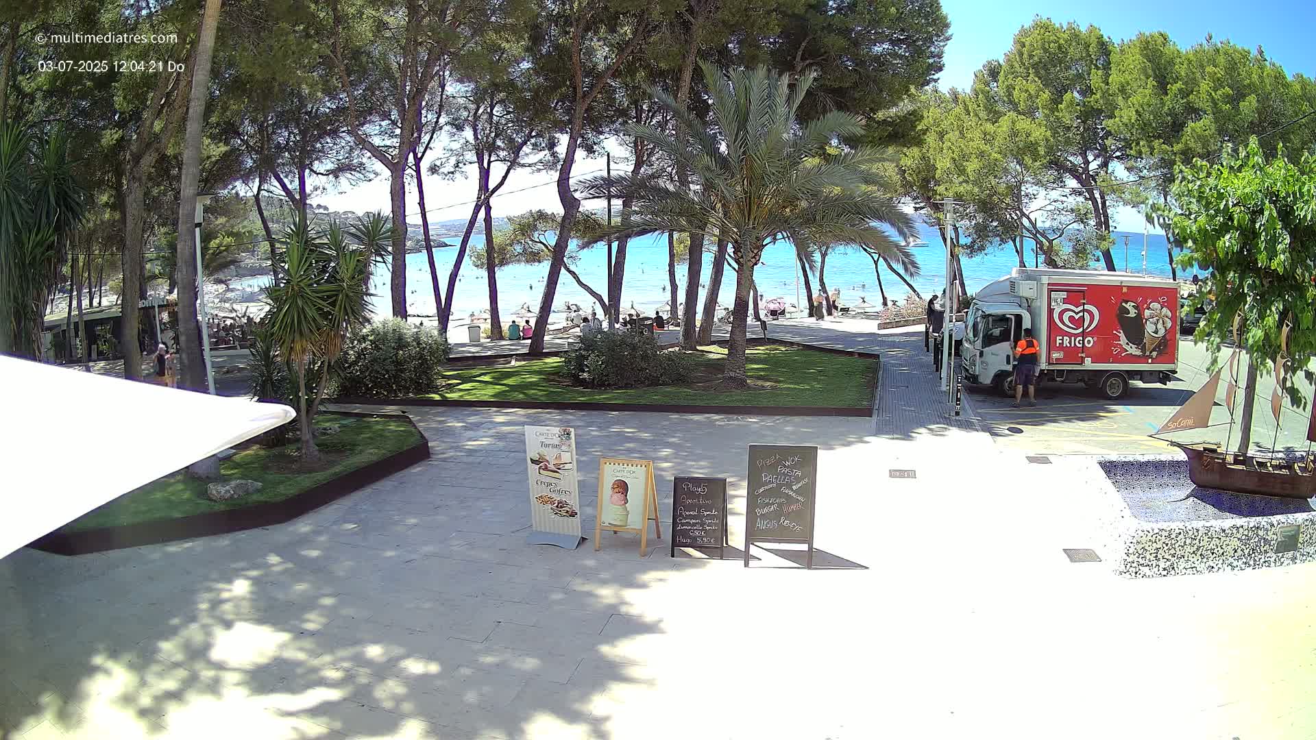 Peguera, Platja Gran de Tora Beach  Playa 5 Live Cam - Sierra de Tramontana, Mallorca, Islas Baleares (Balearic Islands), Spain
