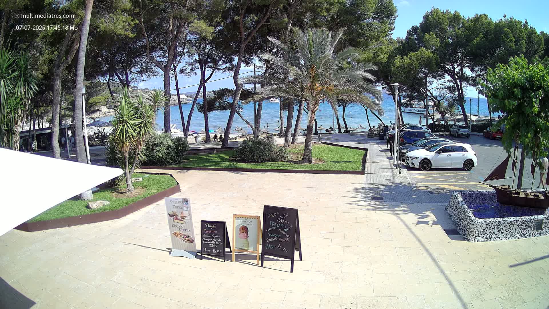 Peguera, Platja Gran de Tora Beach  Playa 5 Live Cam - Sierra de Tramontana, Mallorca, Islas Baleares (Balearic Islands), Spain