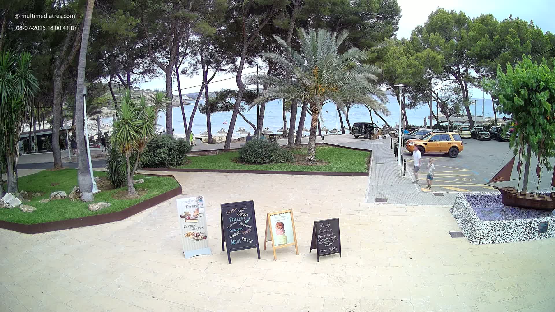 Peguera, Platja Gran de Tora Beach  Playa 5 Live Cam - Sierra de Tramontana, Mallorca, Islas Baleares (Balearic Islands), Spain