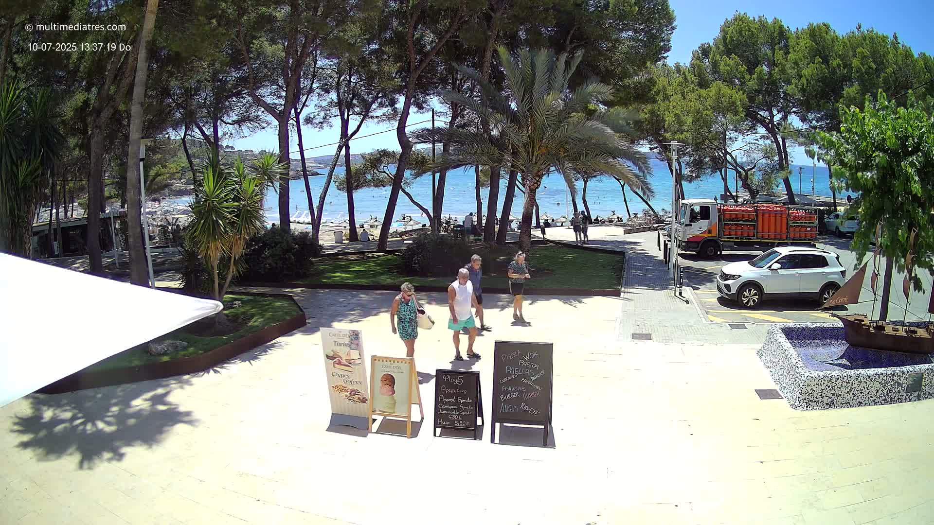 Peguera, Platja Gran de Tora Beach  Playa 5 Live Cam - Sierra de Tramontana, Mallorca, Islas Baleares (Balearic Islands), Spain