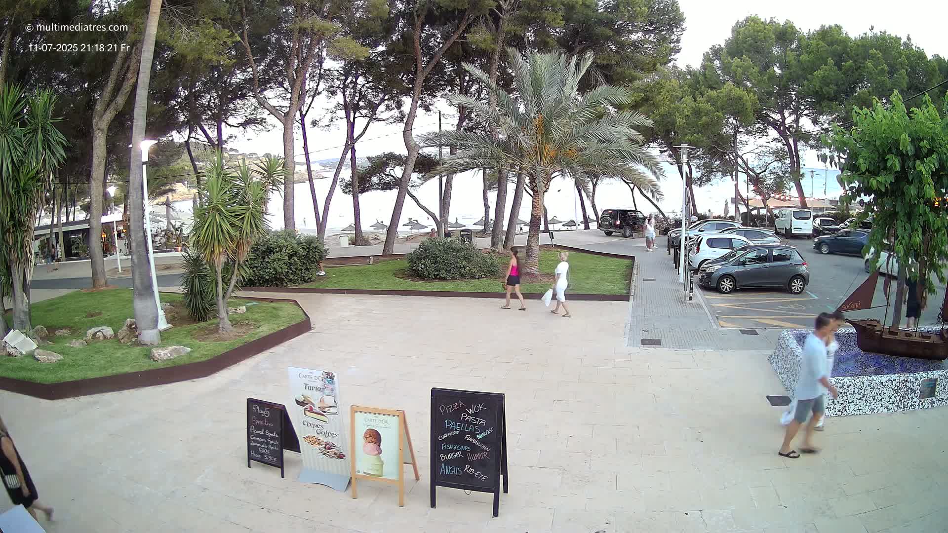 Peguera, Platja Gran de Tora Beach  Playa 5 Live Cam - Sierra de Tramontana, Mallorca, Islas Baleares (Balearic Islands), Spain