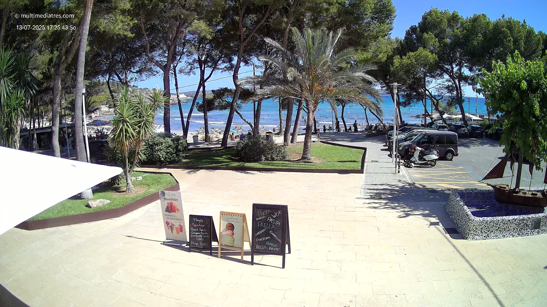 Peguera, Platja Gran de Tora Beach  Playa 5 Live Cam - Sierra de Tramontana, Mallorca, Islas Baleares (Balearic Islands), Spain