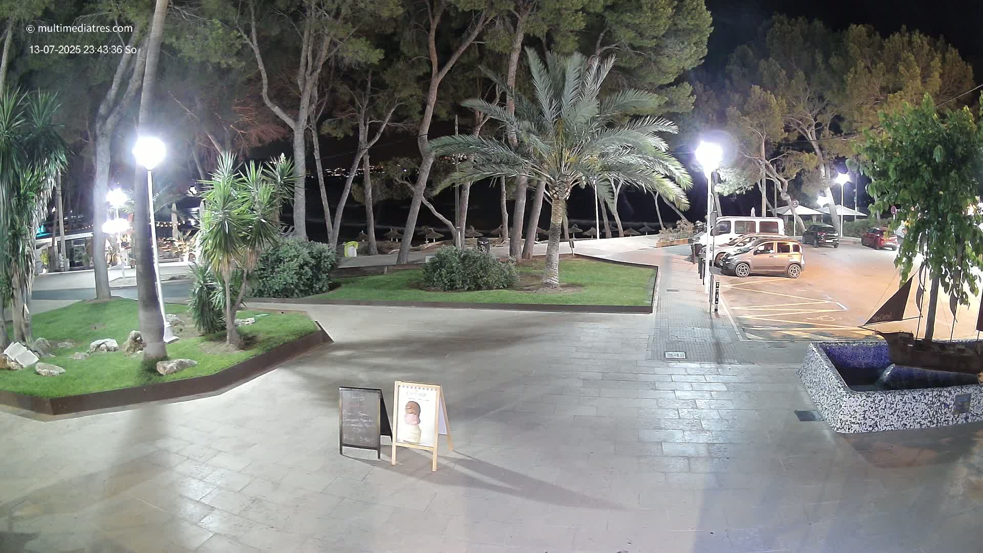 Peguera, Platja Gran de Tora Beach  Playa 5 Live Cam - Sierra de Tramontana, Mallorca, Islas Baleares (Balearic Islands), Spain