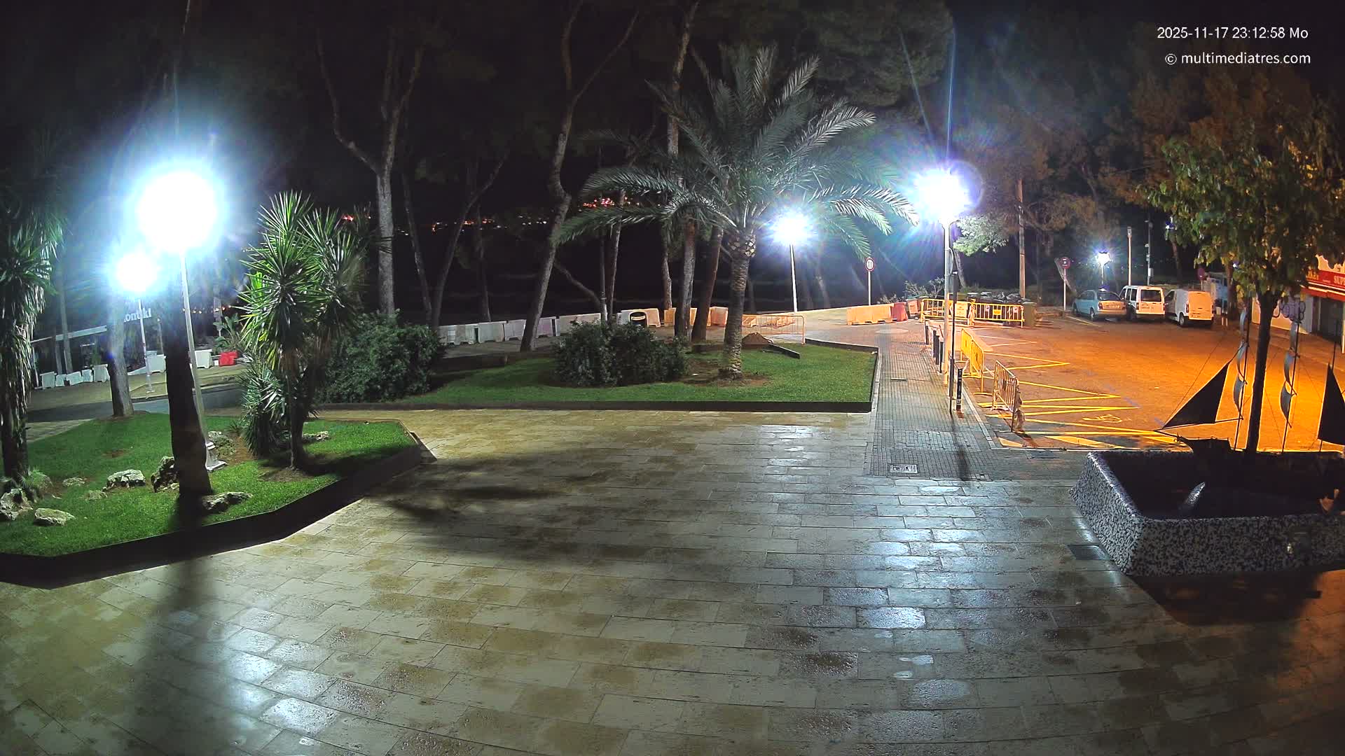 Peguera, Platja Gran de Tora Beach  Playa 5 Live Cam - Sierra de Tramontana, Mallorca, Islas Baleares (Balearic Islands), Spain