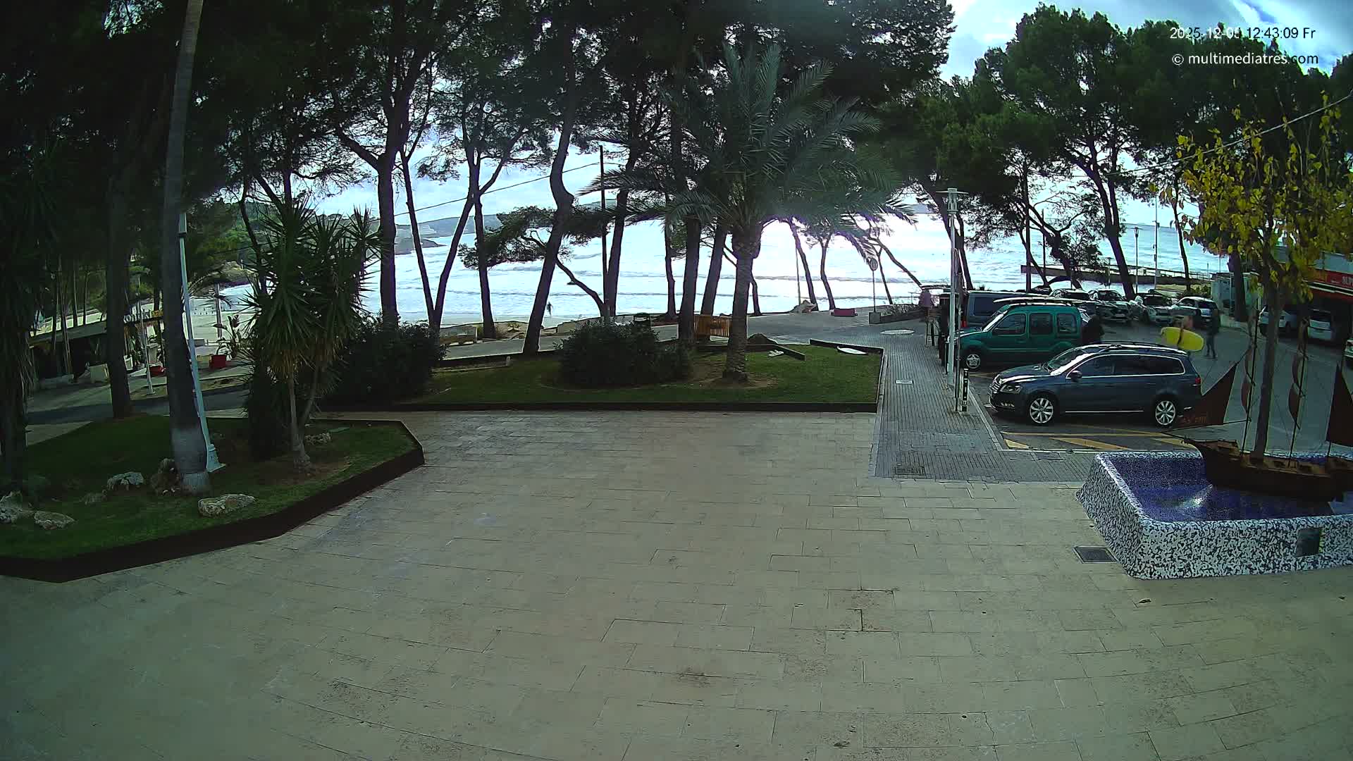 Peguera, Platja Gran de Tora Beach  Playa 5 Live Cam - Sierra de Tramontana, Mallorca, Islas Baleares (Balearic Islands), Spain