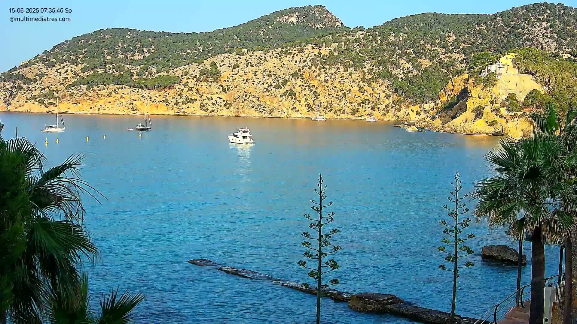 Mallorca Camp de Mar Roca Coast  Live Cam - Sierra de Tramontana, Mallorca, Islas Baleares (Balearic Islands), Spain