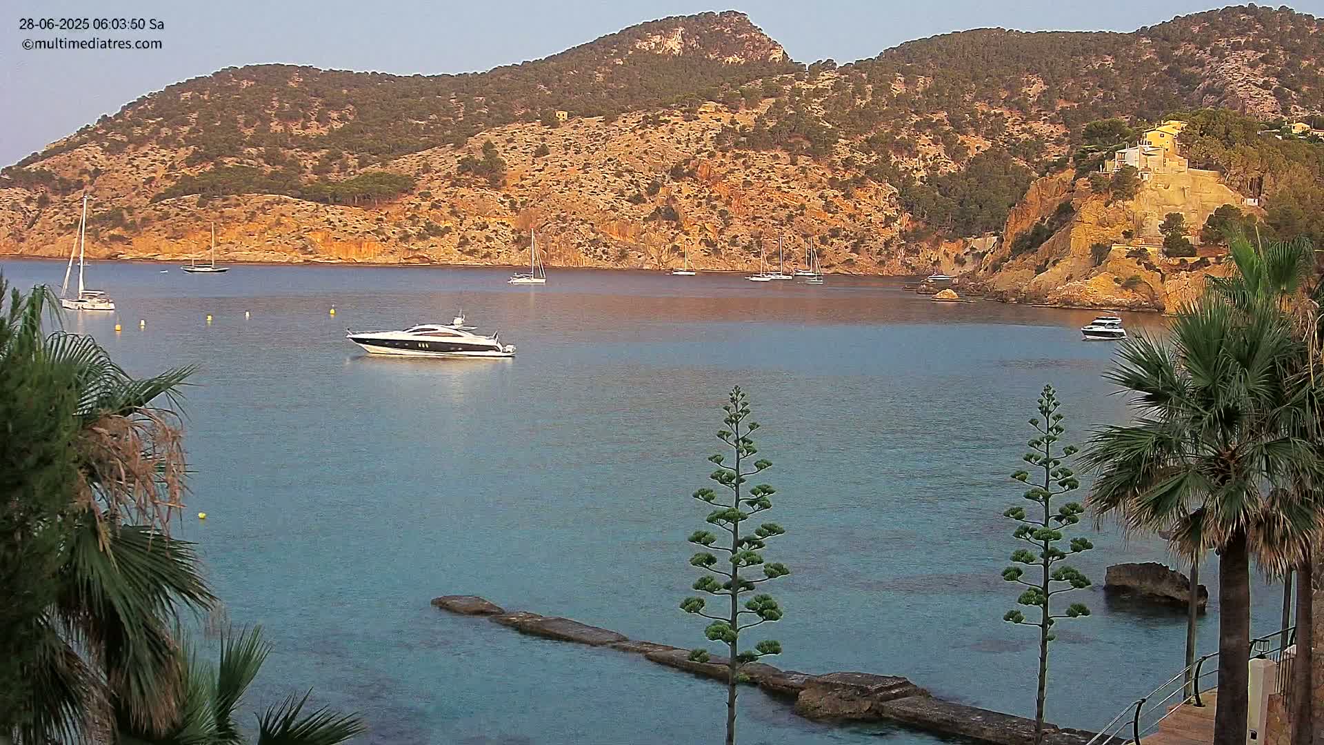 Mallorca Camp de Mar Roca Coast  Live Cam - Sierra de Tramontana, Mallorca, Islas Baleares (Balearic Islands), Spain