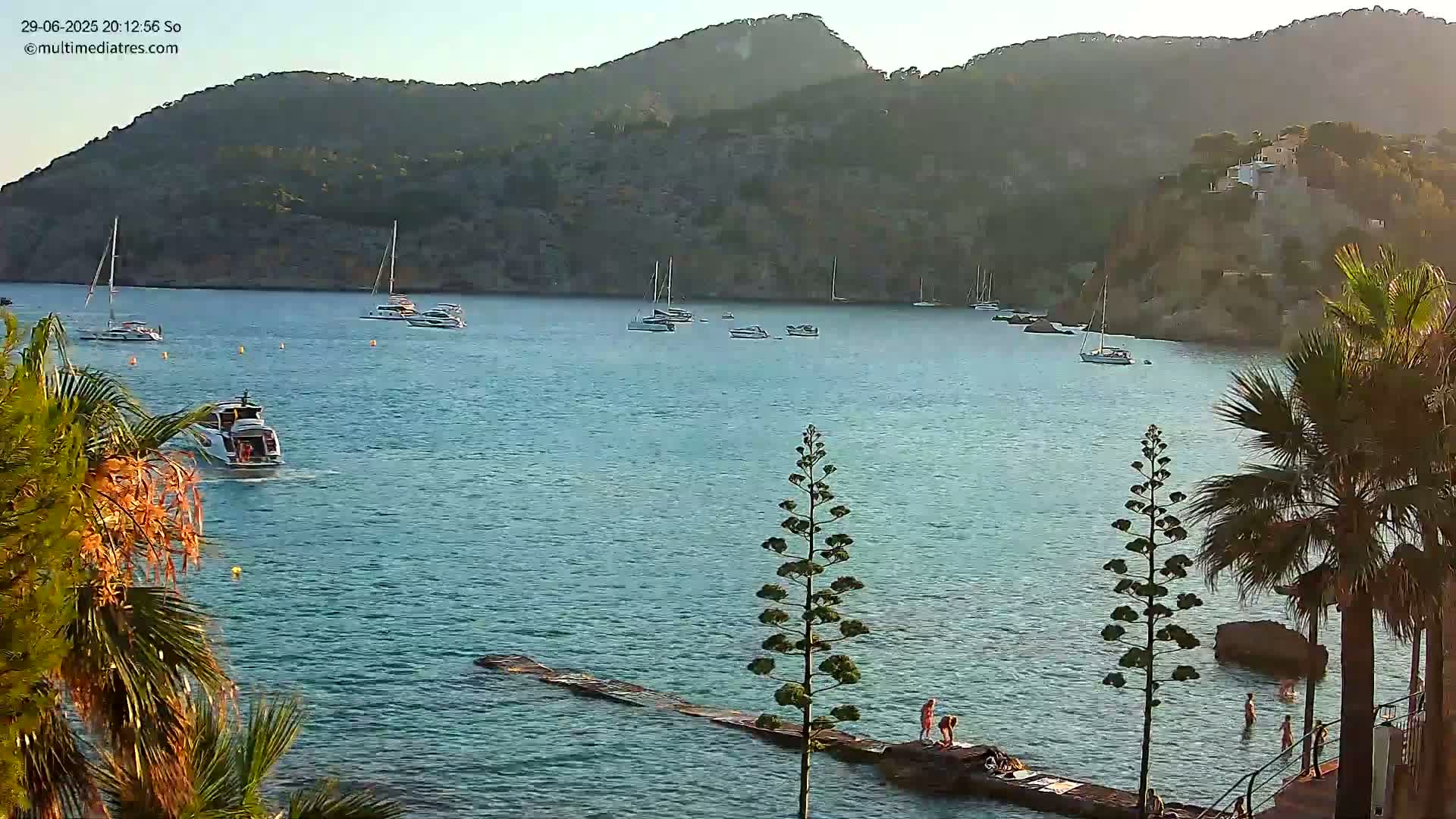 Mallorca Camp de Mar Roca Coast  Live Cam - Sierra de Tramontana, Mallorca, Islas Baleares (Balearic Islands), Spain