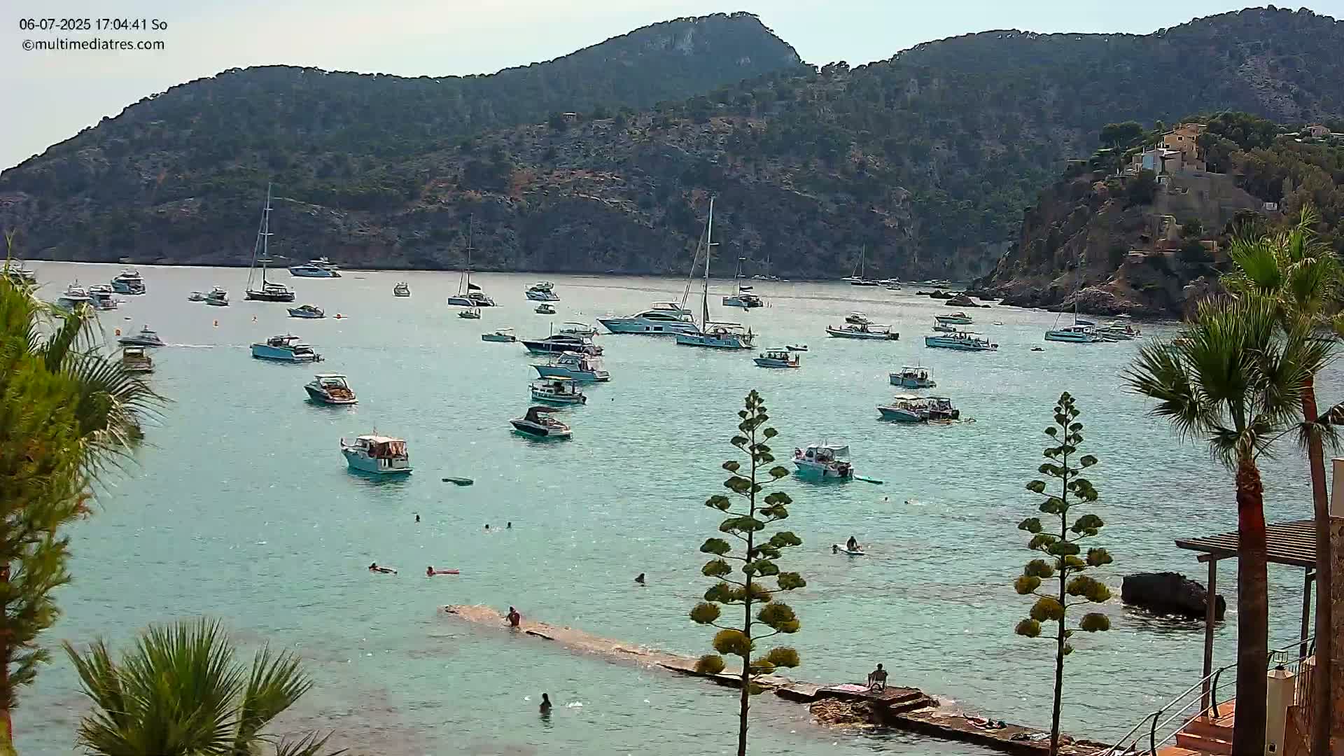 Mallorca Camp de Mar Roca Coast  Live Cam - Sierra de Tramontana, Mallorca, Islas Baleares (Balearic Islands), Spain