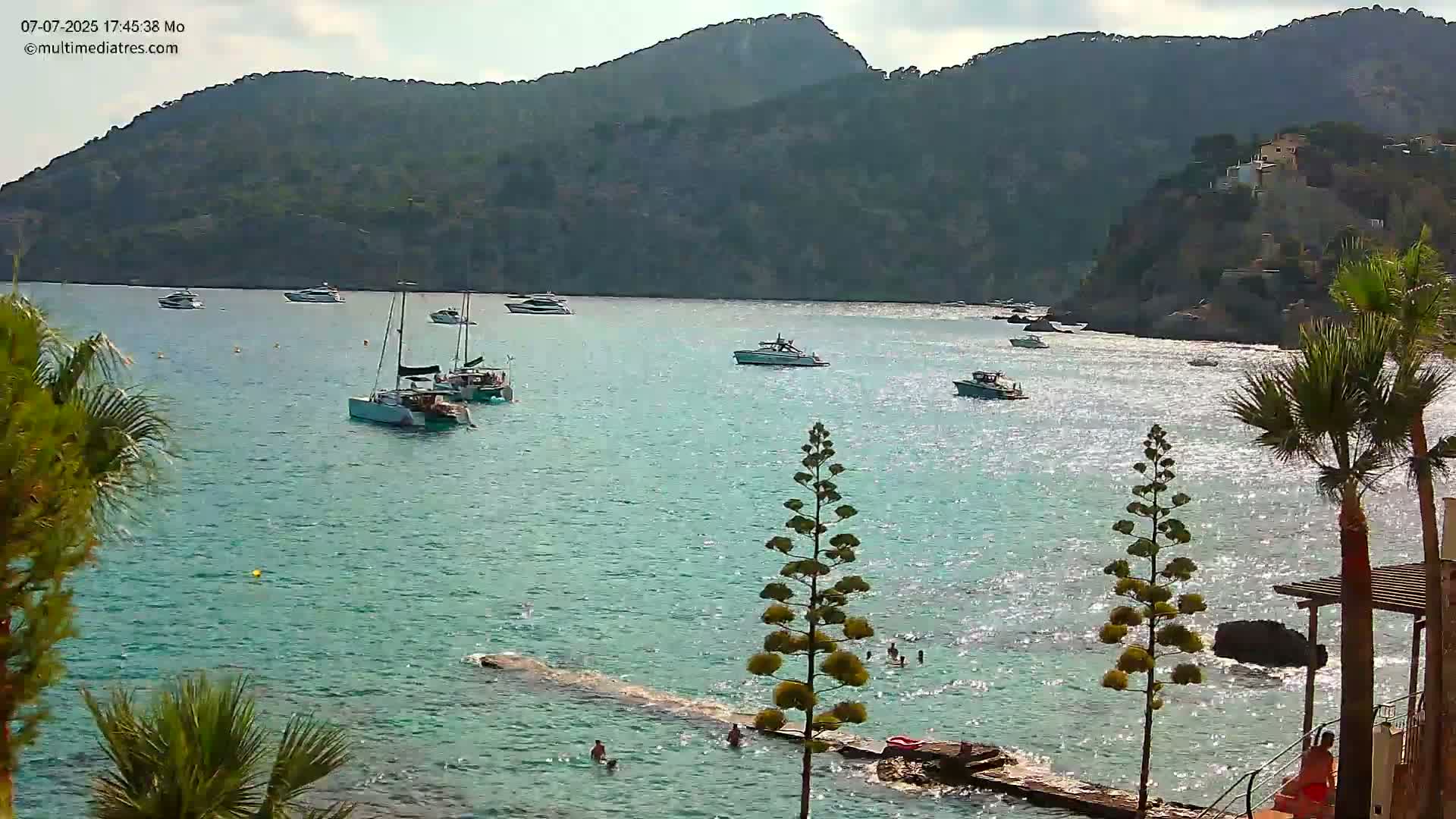 Mallorca Camp de Mar Roca Coast  Live Cam - Sierra de Tramontana, Mallorca, Islas Baleares (Balearic Islands), Spain