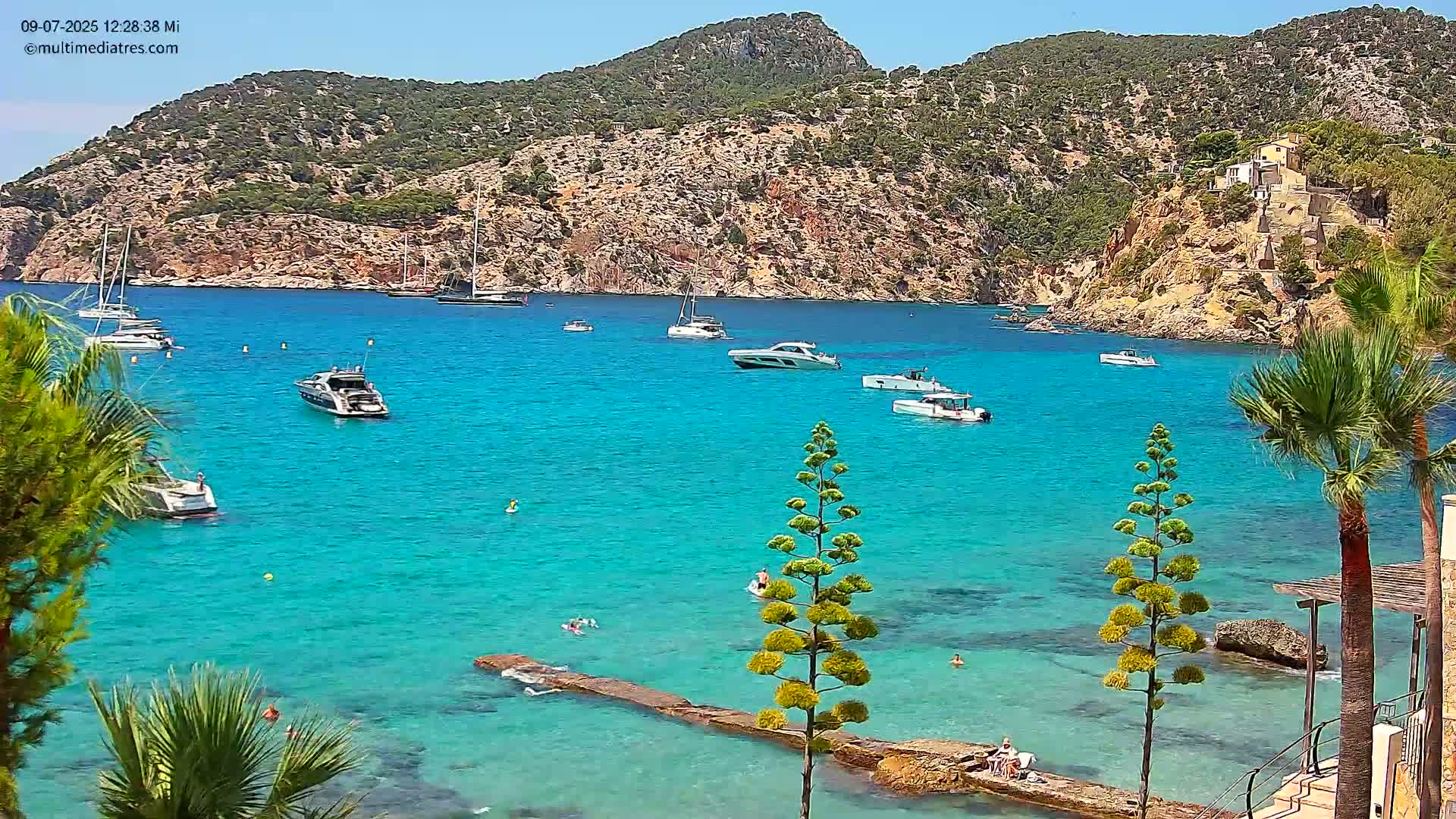 Mallorca Camp de Mar Roca Coast  Live Cam - Sierra de Tramontana, Mallorca, Islas Baleares (Balearic Islands), Spain