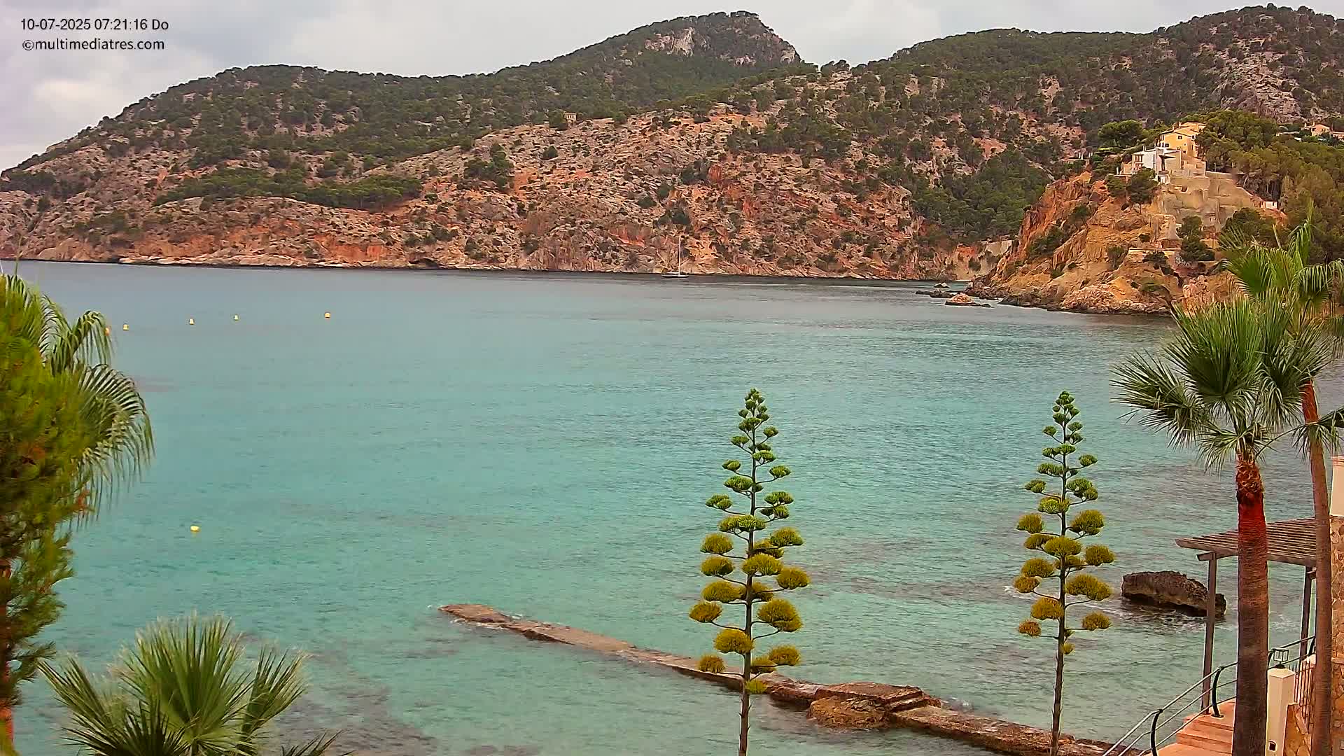 Mallorca Camp de Mar Roca Coast  Live Cam - Sierra de Tramontana, Mallorca, Islas Baleares (Balearic Islands), Spain